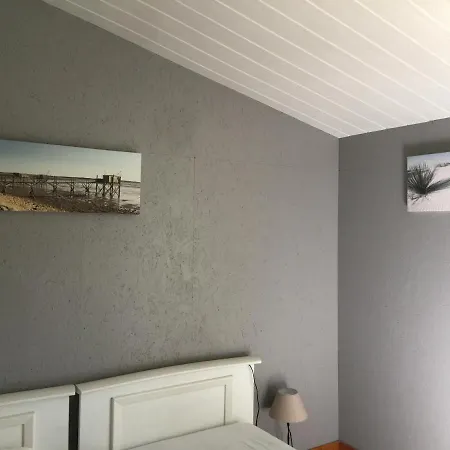 Maison De Pays Au Centre Du Village Hébergement de vacances *