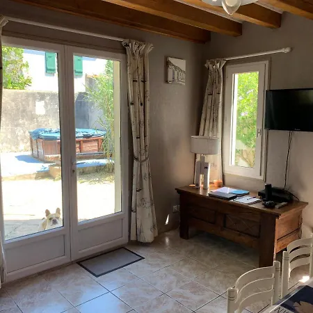 Maison De Pays Au Centre Du Village בית נופש Saint-Martin-de-Ré
