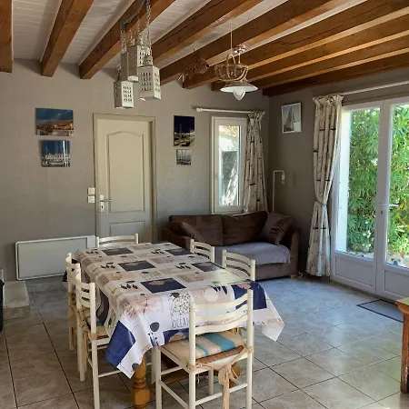 Maison De Pays Au Centre Du Village בית נופש *