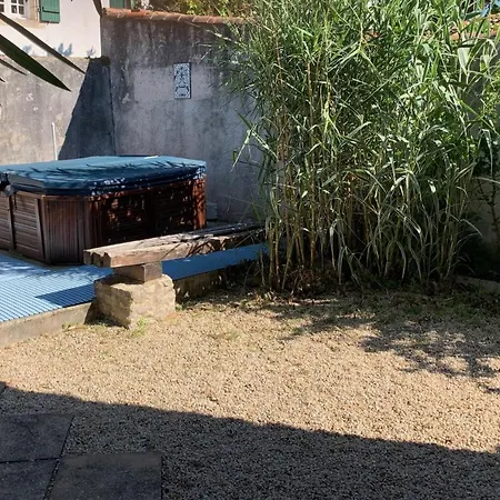 Maison De Pays Au Centre Du Village בית נופש *