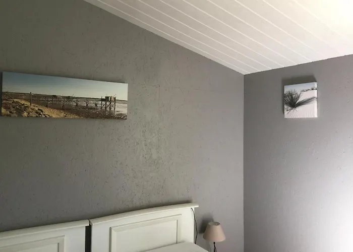 Maison De Pays Au Centre Du Village Holiday home *